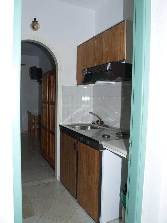 Aparthotel Angeliki à Vitaládes Extérieur photo
